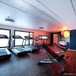 Hotell Comfort Runway 4*