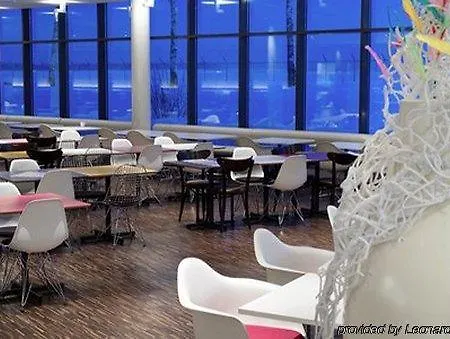 Hotel Comfort Runway Garder