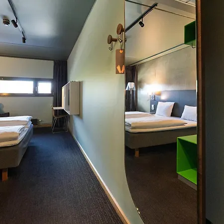 Comfort Runway Hotel 4*
