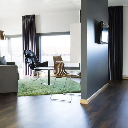 Comfort Runway Hotel Garder