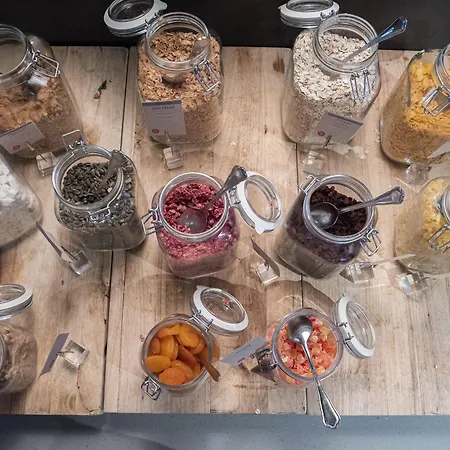 Comfort Runway 4* Garder