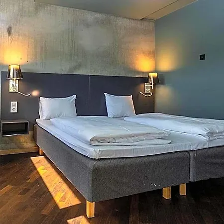 Comfort Runway Hotel Garder