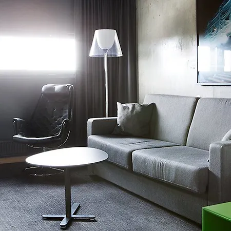 Hotel Comfort Runway 4*