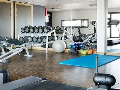 컴포트 런웨이 4* 가르데르모엔