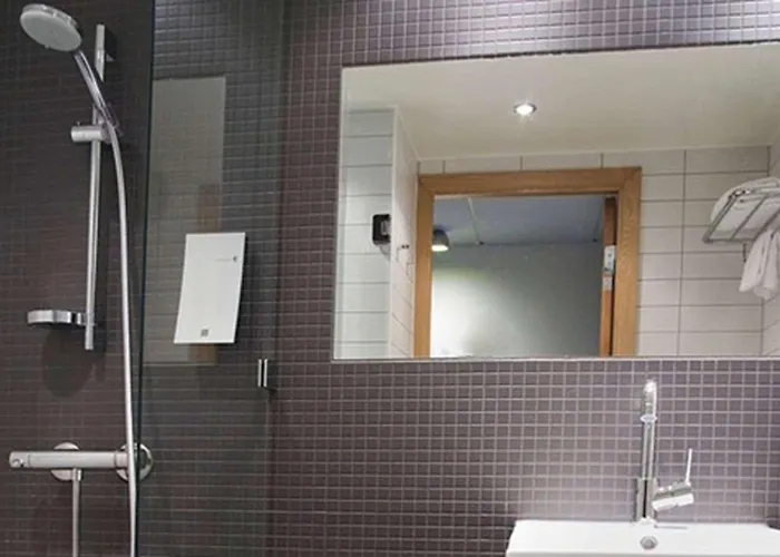 康福特茵天桥酒店 Garder