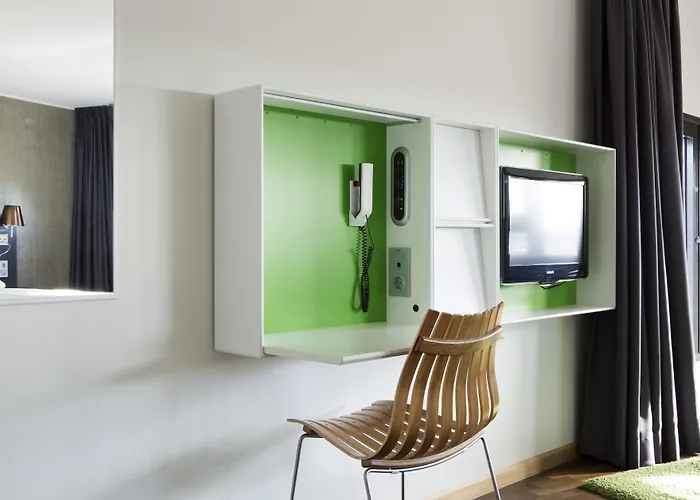 康福特茵天桥酒店 4*