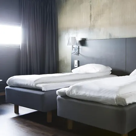 Hotel Comfort Runway 4*