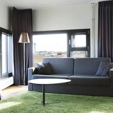 Comfort Runway Hotel 4*