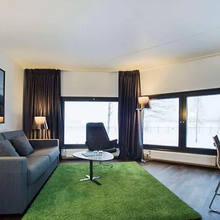 Comfort Runway 4* Garder