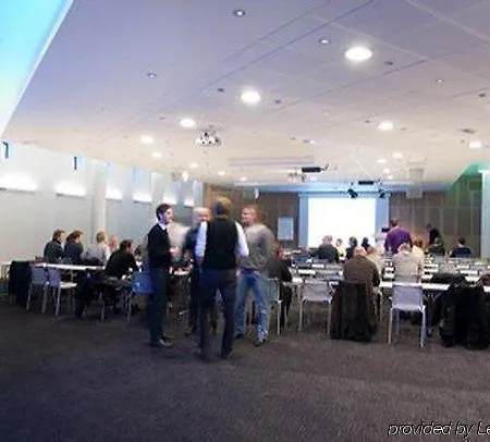 Comfort Runway Hotel Garder