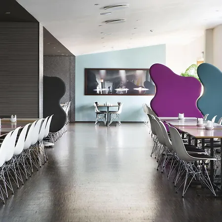 Hotel Comfort Runway