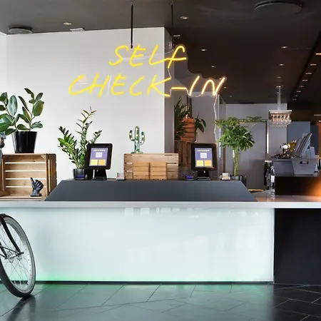 Comfort Runway Hotel 4*